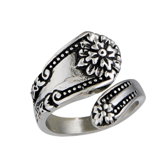 Sterling Silver Classic Spoon Ring – Size 8 - Picture 1 of 1